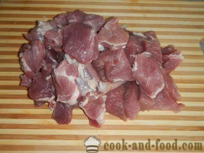 Goulash de porco delicioso em multivarka molho ou carne de porco - um passo a receita passo com fotos Como cozinhar carne de porco goulash
