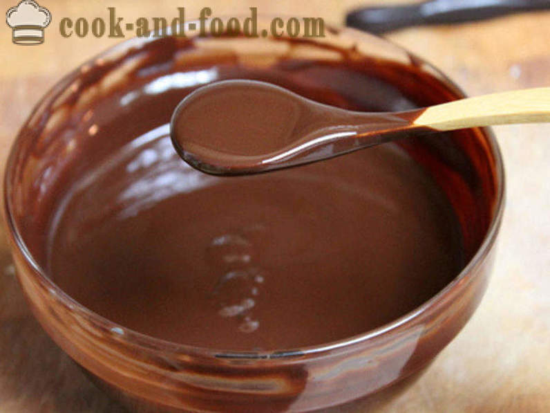 Cobertura de chocolate cremoso de cacau, açúcar e leite - como fazer uma cobertura de chocolate da receita de cacau com vídeo