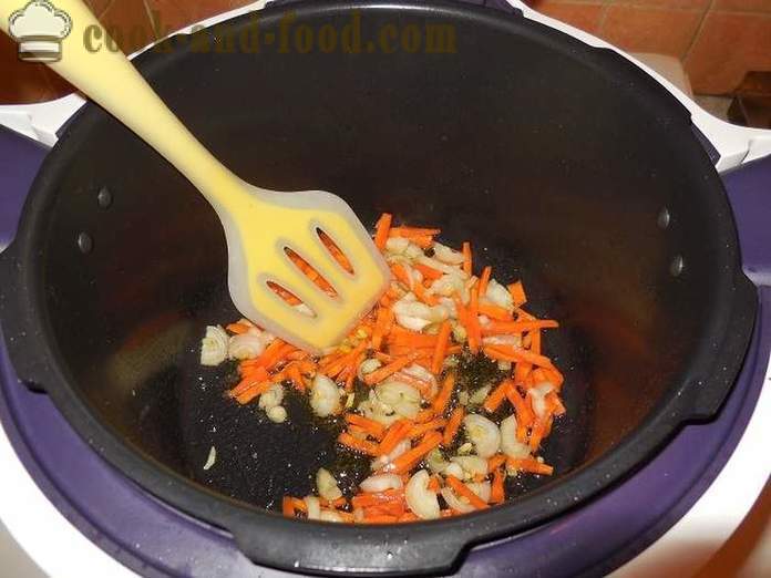 Arroz com frango e cogumelos em multivarka ou como cozinhar risoto em multivarka, passo a passo receita com as fotos.