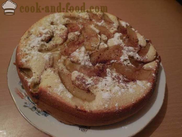 Torta de maçã exuberante em multivarka com canela e gengibre - como fazer uma torta de maçã em multivarka, passo a passo receita com as fotos.