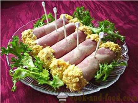 Rolls com queijo e alho ou presunto recheado - deliciosa receita festiva aperitivo com uma foto