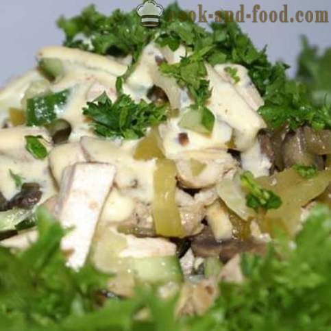 Coleção de receitas de salada com frango e cogumelos