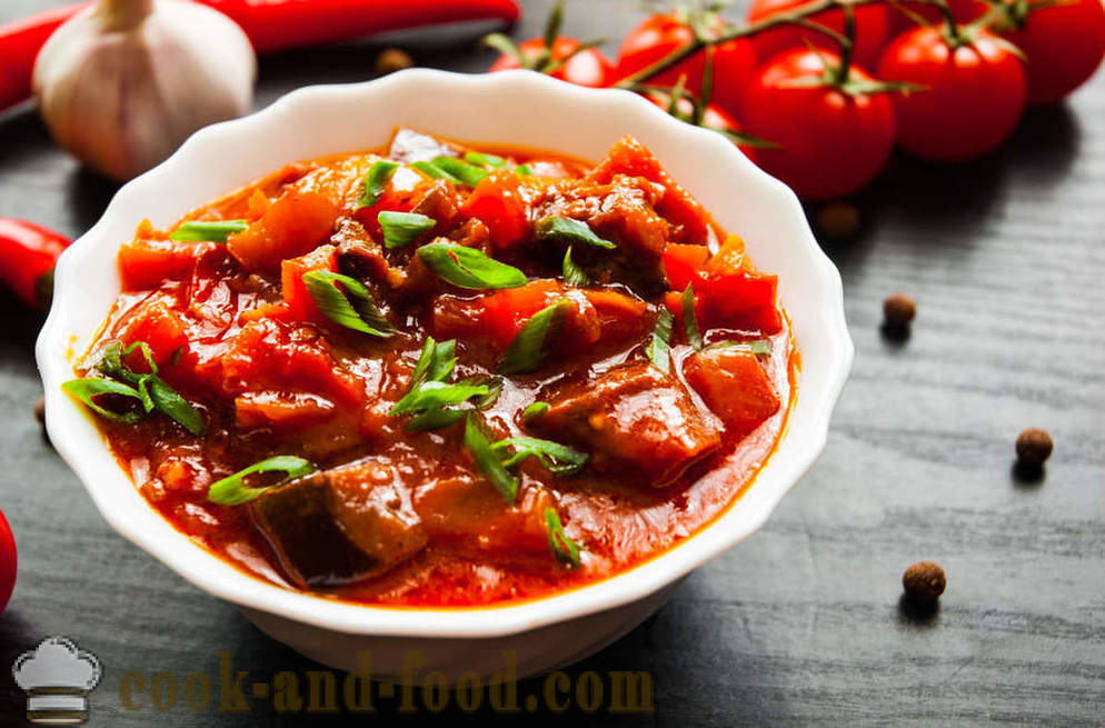 Berinjela assada com tomate: delicioso e fácil!