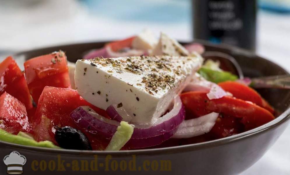 Como preparar o tempero para a salada grega - receitas de vídeo em casa